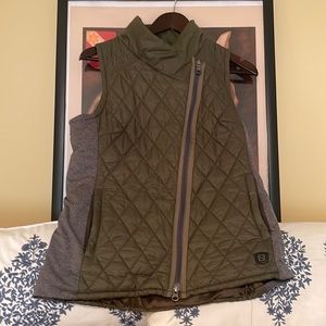 EQUESTRIAN - Noble Outfitters Quilted Parachute Vest